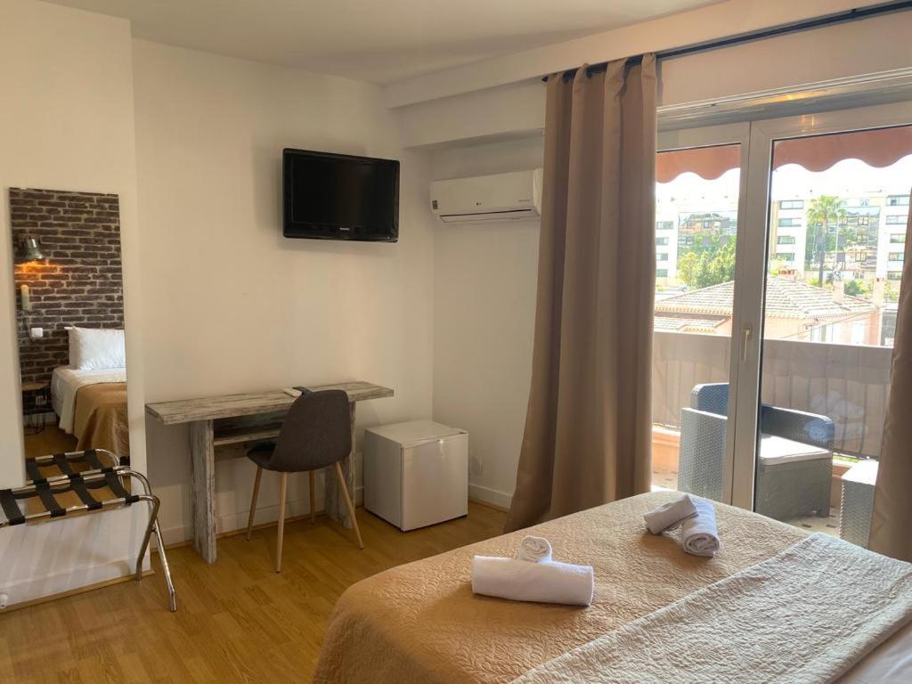Resothel Le Gabian Hotel Сен-Лоран-дю-Вар Екстериор снимка
